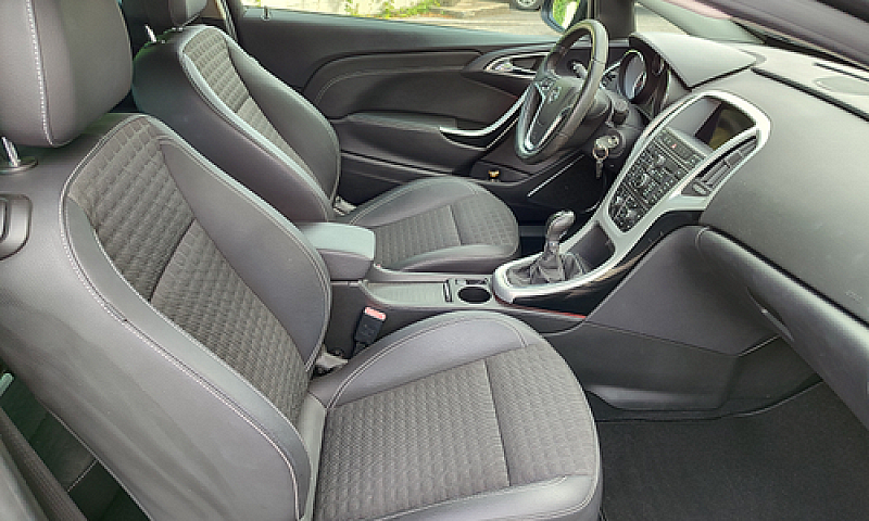 Opel Astra Gtc 2.0Di...