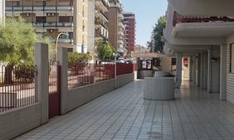Trivani Con Posto Au...