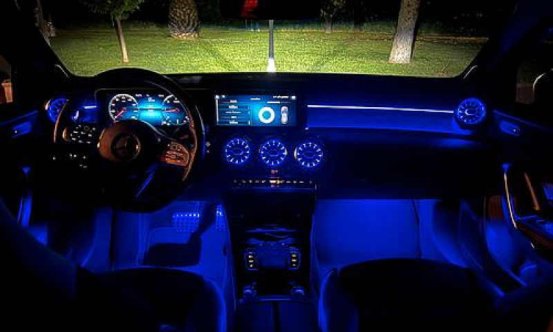 Mercedes-Benz A200 D...