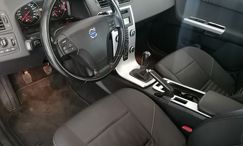 Volvo V50 D2 R-Desig...