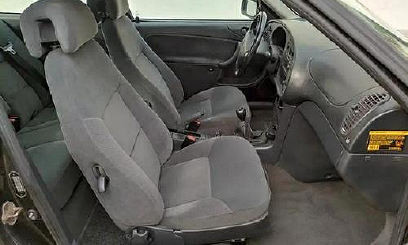 Saab 900 2ª Serie - ...