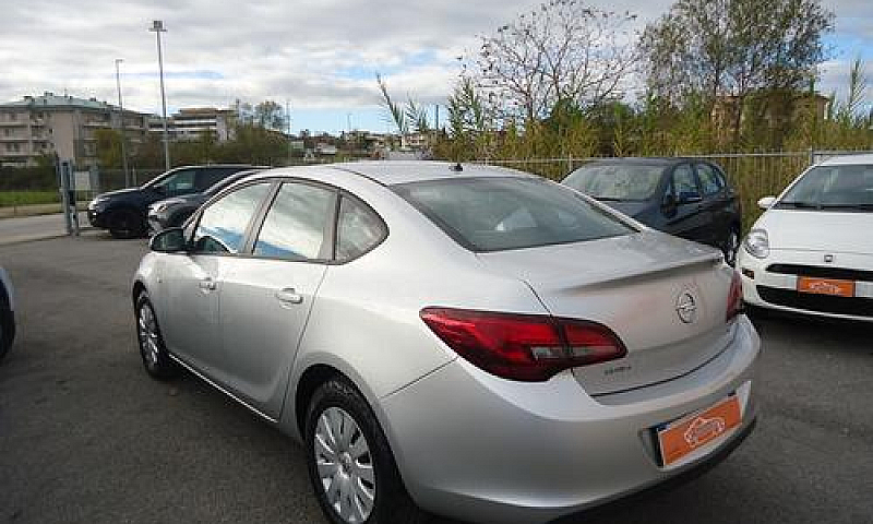Opel Astra 1.6 Cdti ...