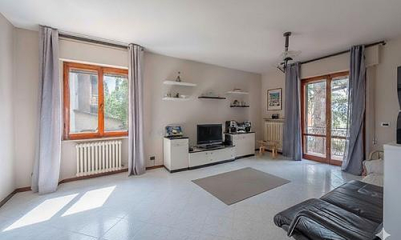 Villa Bifamiliare A ...