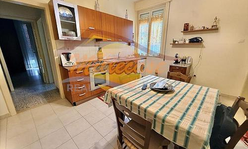 Trilocale A Siracusa...