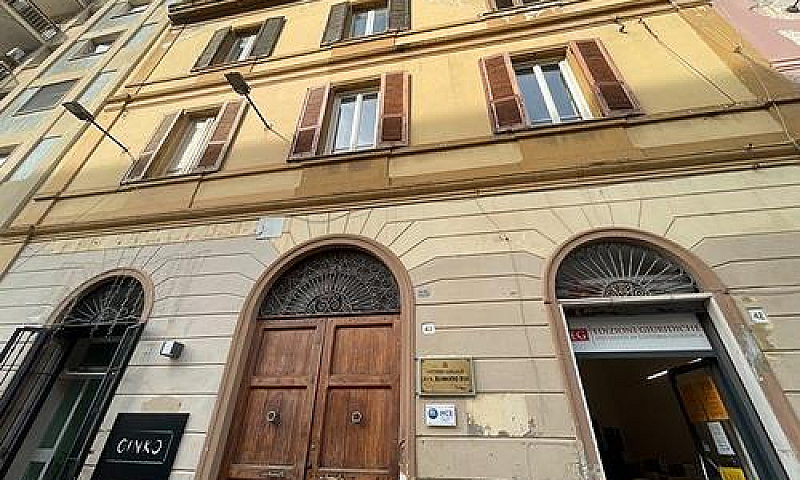 Via Roma...