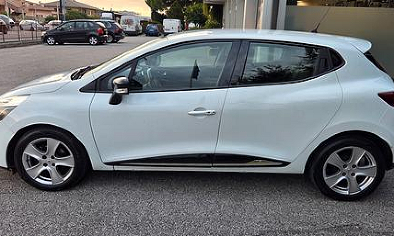 Renault Clio 1.5 Dci...