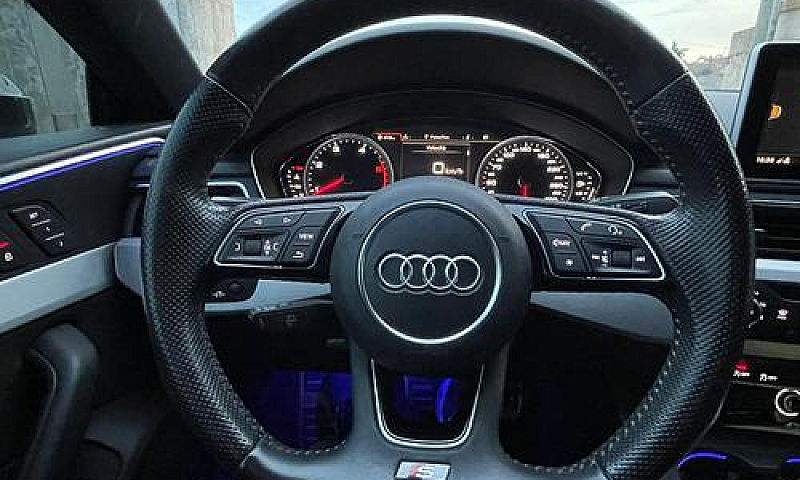 Audi A5...