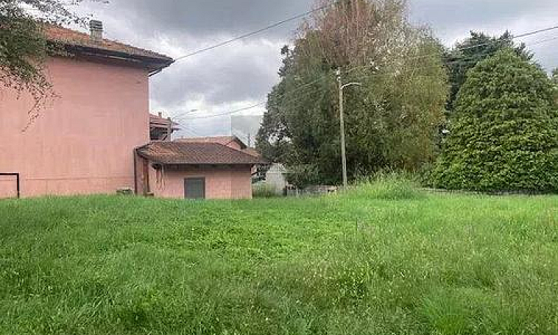 Casa Con Giardino...
