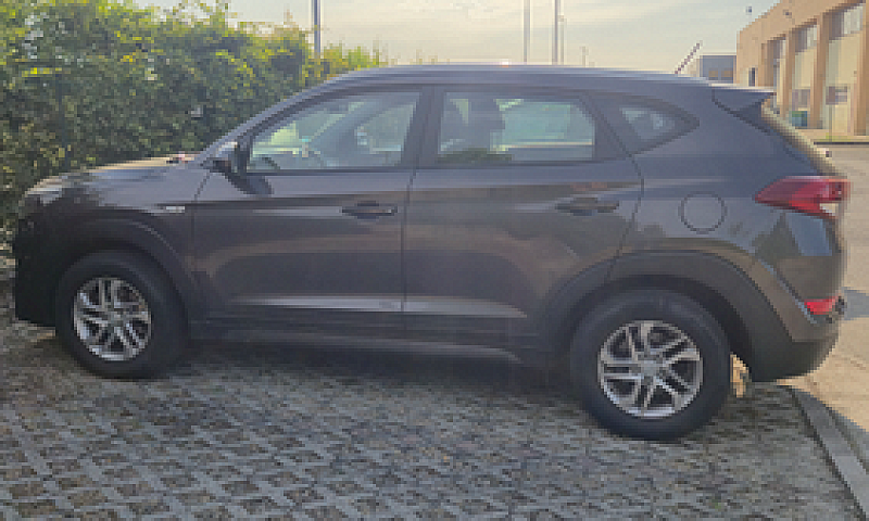 Hyundai Tucson...