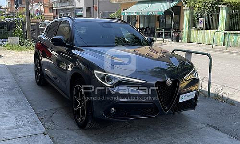 Alfa Romeo Stelvio 2...