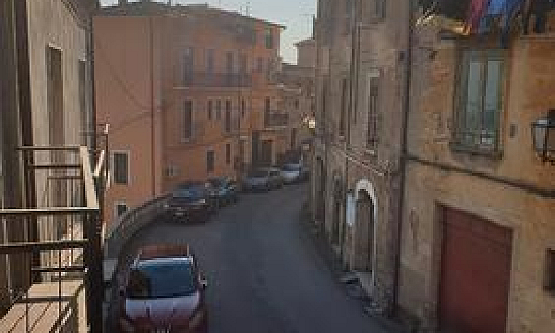 Casa & Magazzino A S...