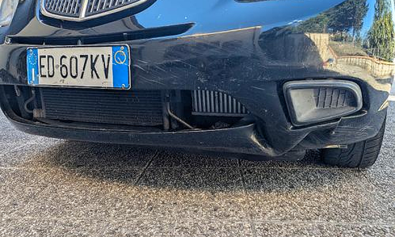 Lancia Ypsilon ...