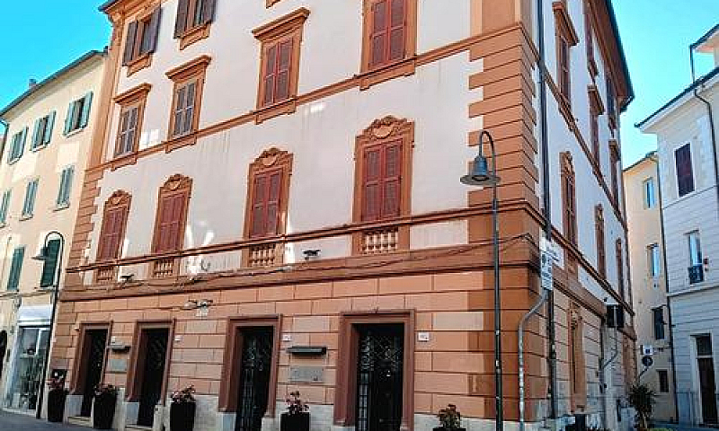 ? Appartamento Di Pr...