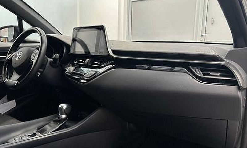 Toyota C-Hr 1.8 Hybr...