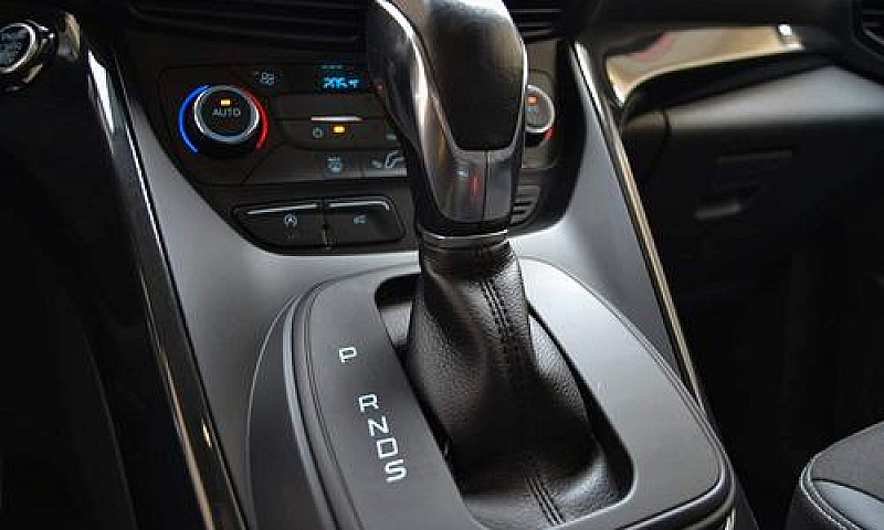 Ford Kuga 1.5 Tdci 1...