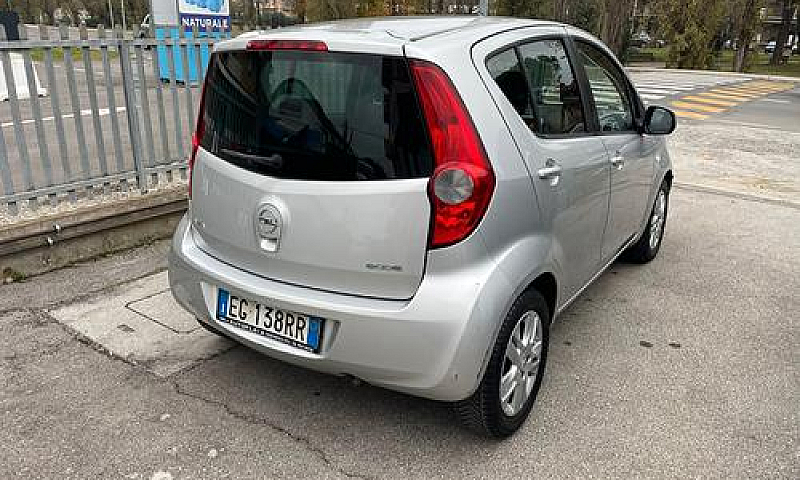 Opel Agila 1.0 12V 6...
