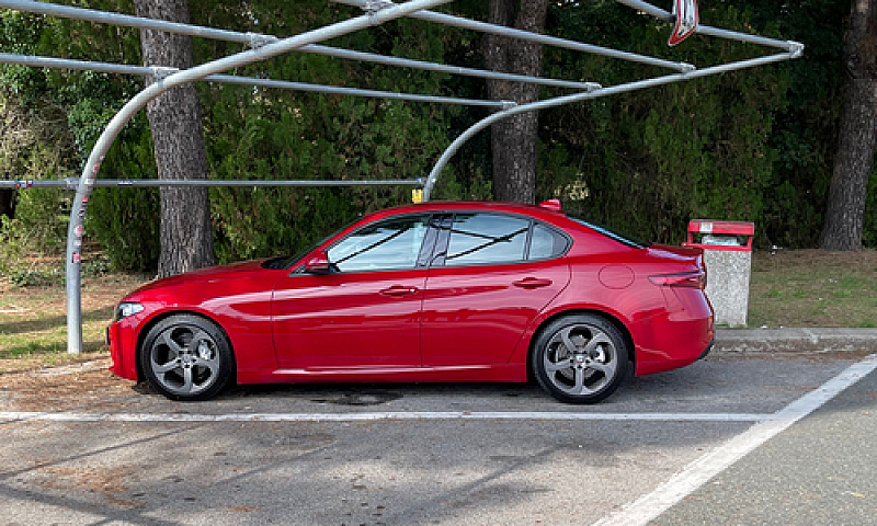 Alfa Romeo Giulia...