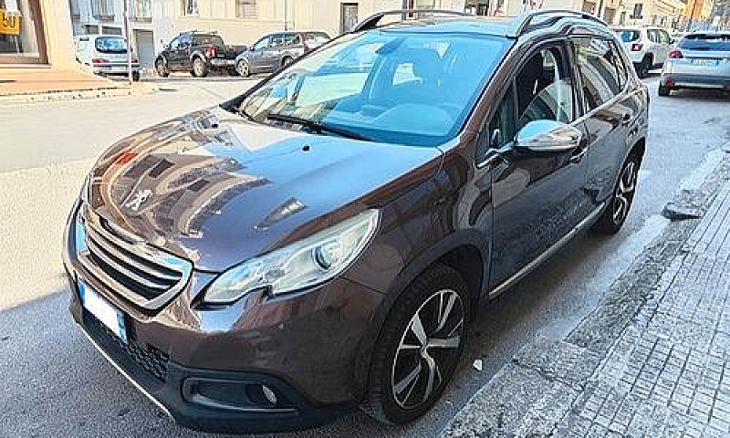 Peugeot 2008 1.6 E-H...
