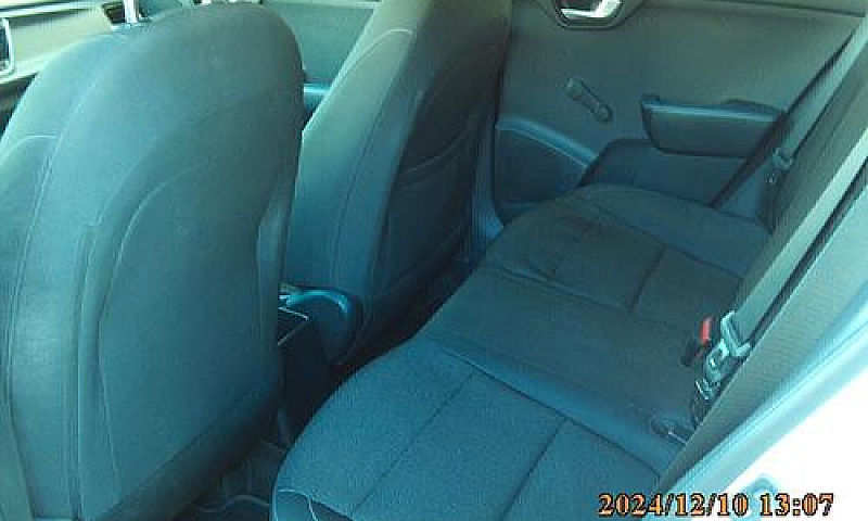 Kia Rio 1.4 Crdi 5 P...