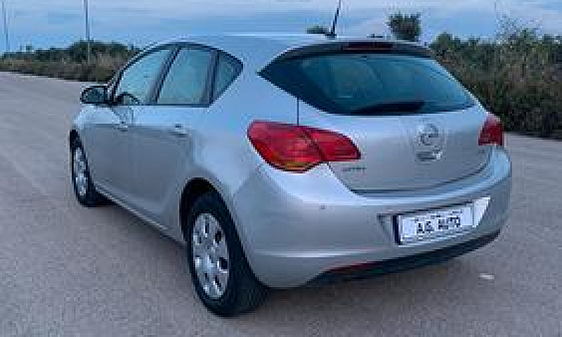 Opel Astra J 1.7 Die...