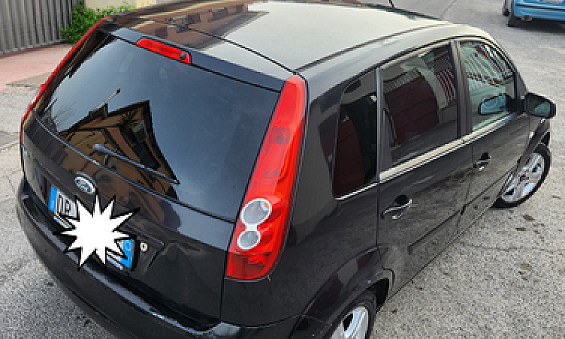 Ford Fiesta 1.2 Gpl-...