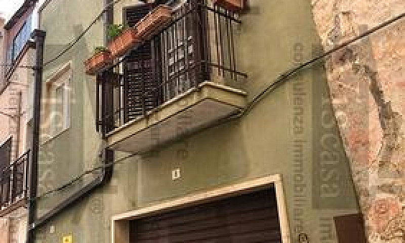Indipendente Su Tre ...