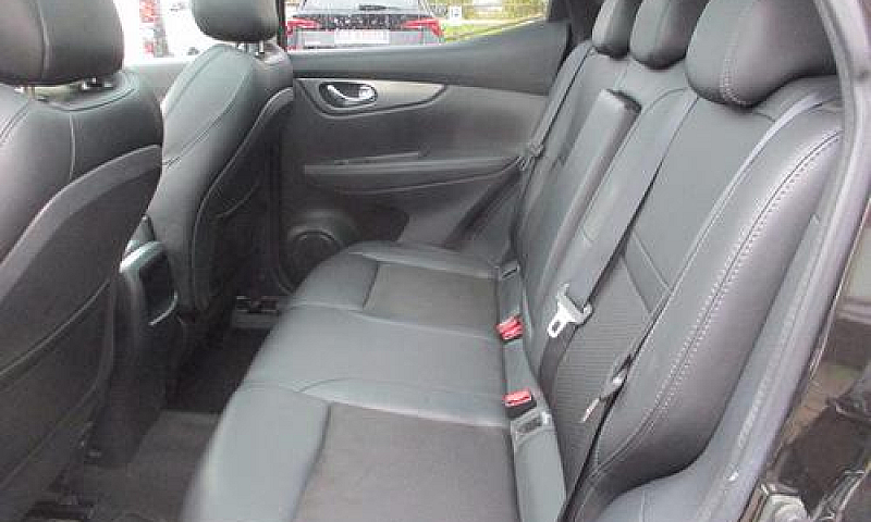 Nissan Qashqai 1.5 D...