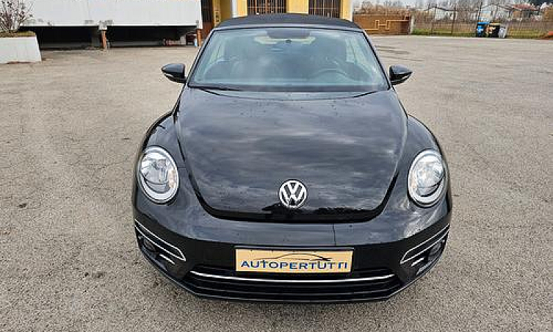 Volkswagen Maggiolin...