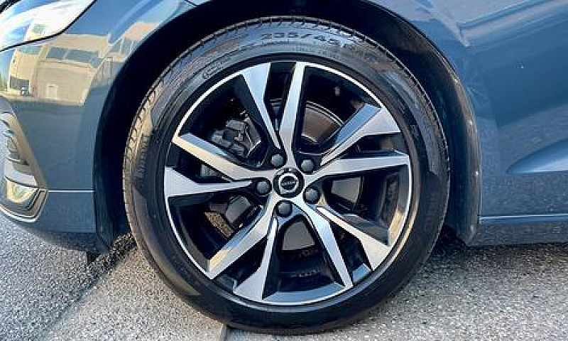 Volvo V60 B4 2.0 Plu...