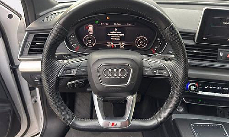 Audi Q5...