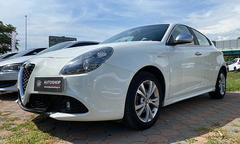 Alfa Romeo - Giuliet...