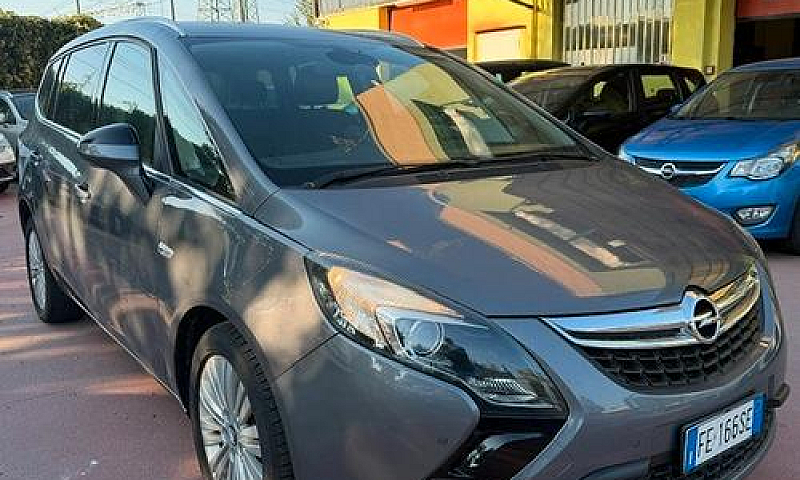 Opel Zafira Tourer 1...