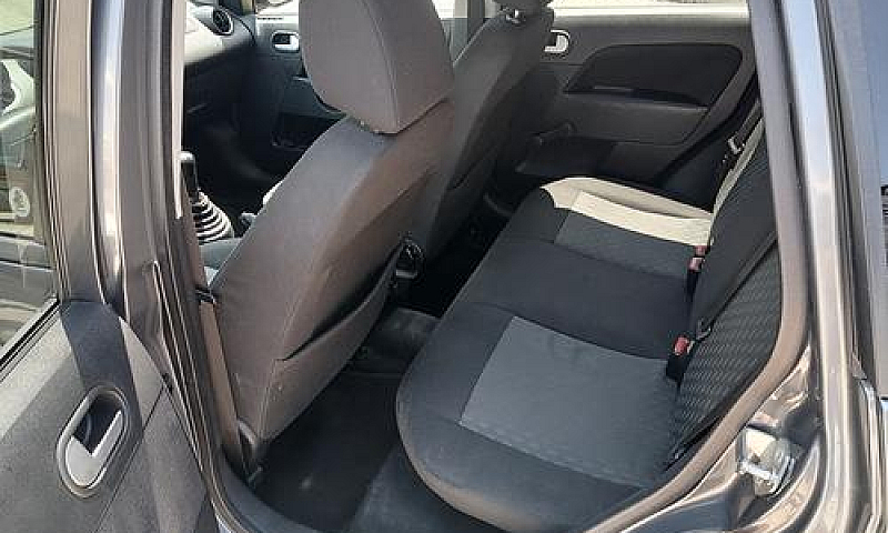 Ford Fiesta 1.4 Tdci...