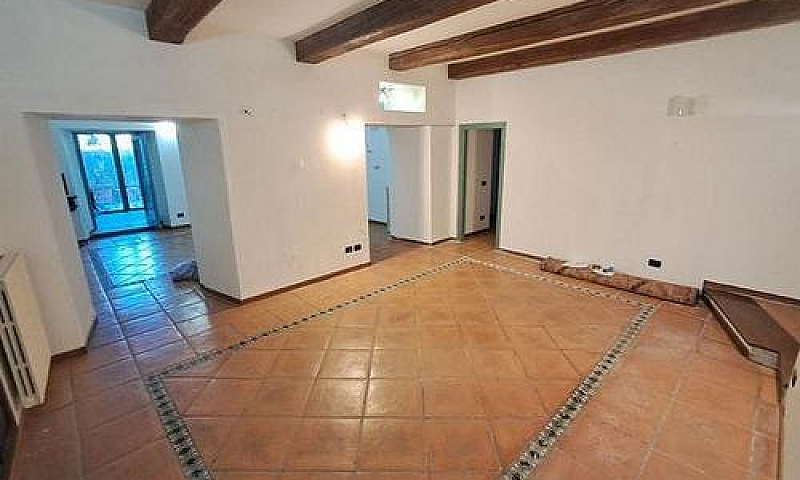 Catanzaro - Via Poer...