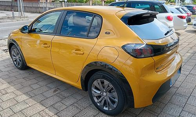 Peugeot 208E 136 Cv ...