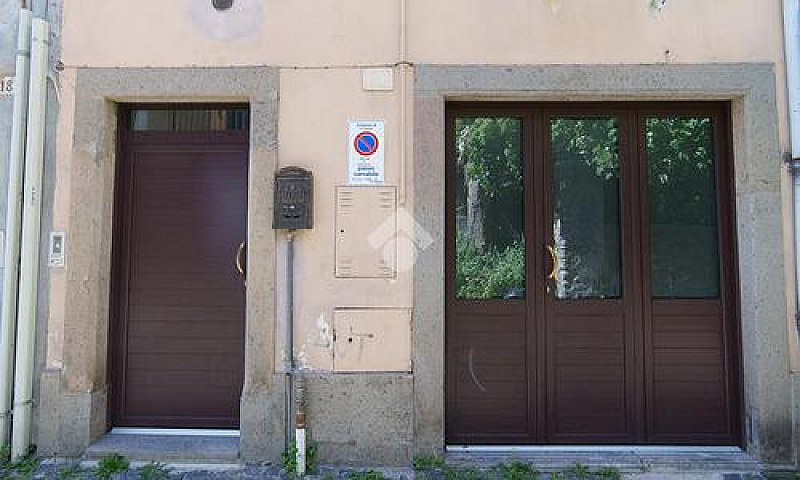 5 Locali A Viterbo...