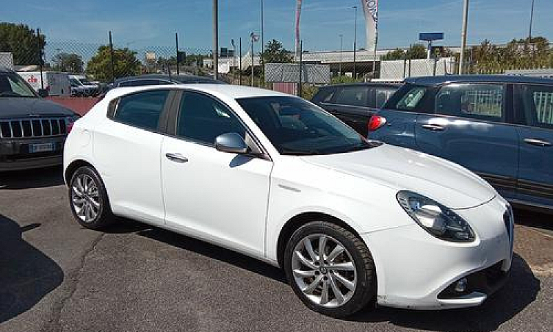 Alfa Romeo Giulietta...