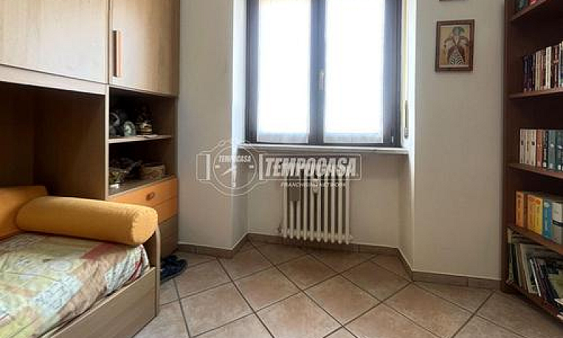 Trilocale In Posizio...