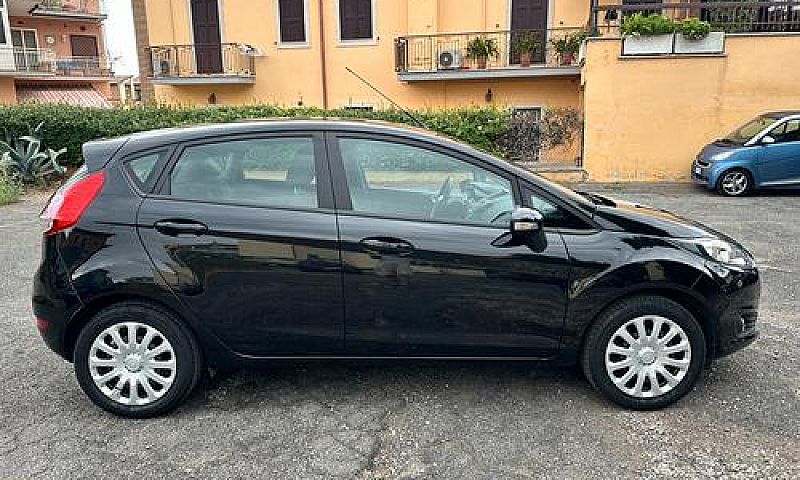 Ford Fiesta 1.4 5 Po...
