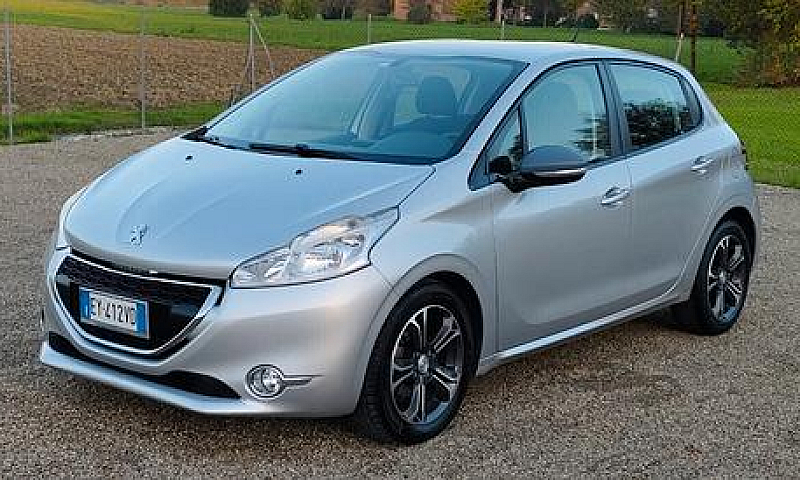 Peugeot 208 1.4 Vti ...