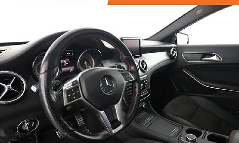 Mercedes-Benz Gla 22...
