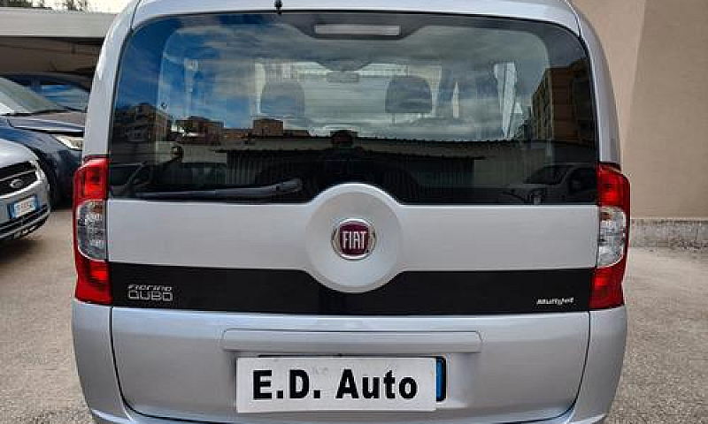 Fiat Qubo 1.3 Mjt 75...