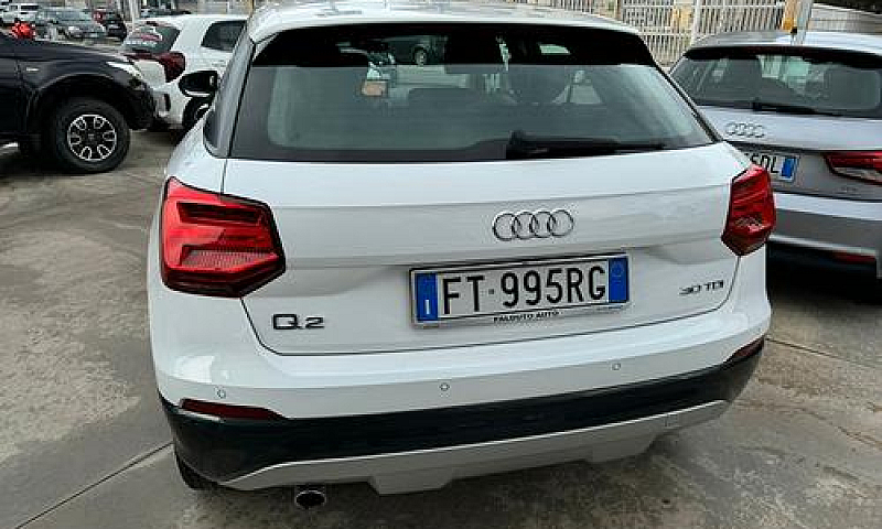 Audi Q2 30 Tdi S Lin...