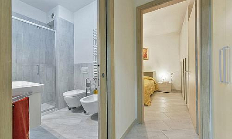 Viale Redi Firenze N...