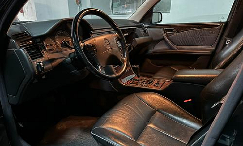 Classe E 280 Avangar...