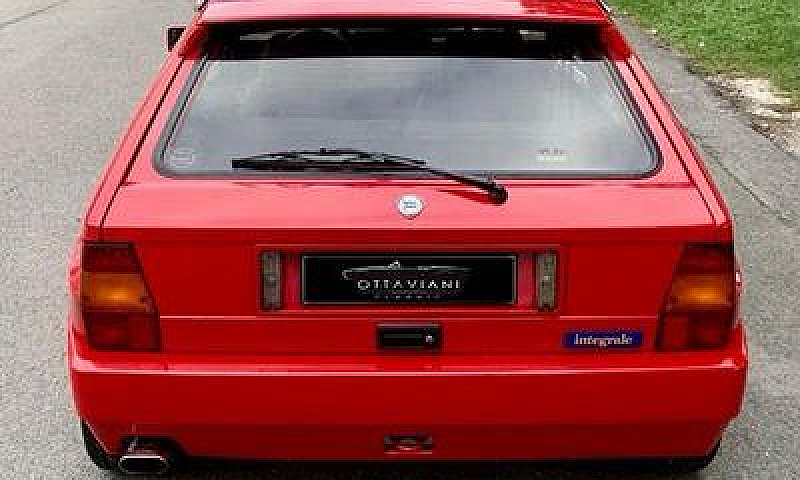 Lancia Delta Evoluzi...
