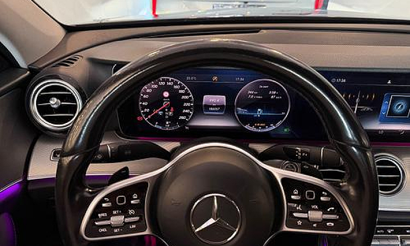 Mercedes-Benz E 220 ...