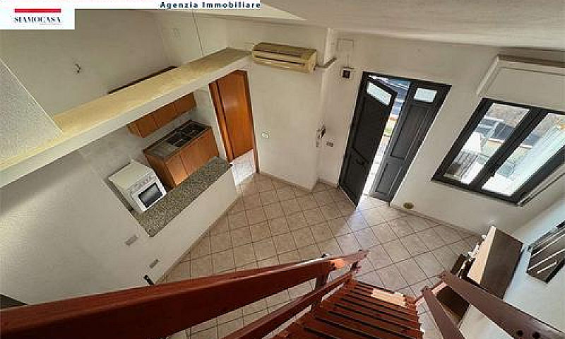 Casa Con Appartament...