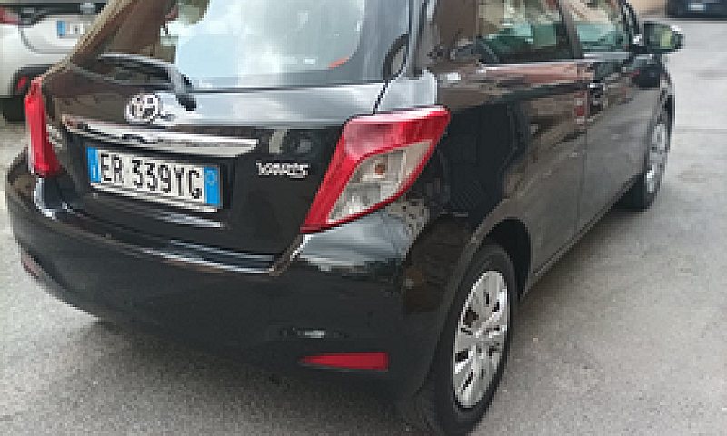 Toyota Yaris 1.0 201...