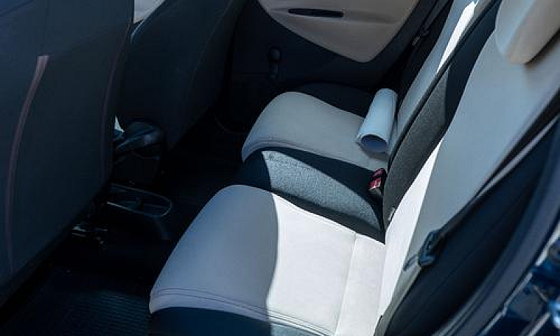 Lancia Ypsilon 3ª Se...